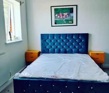 Room in a Shared House, Bellingham Road, SE6 - Photo 2