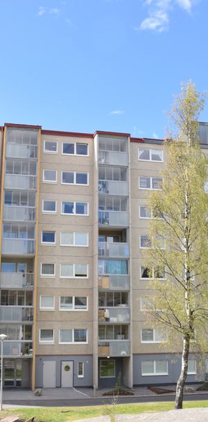 Kosmosgatan 12 - Foto 1