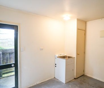 Internal Garage & Great Location - Photo 4