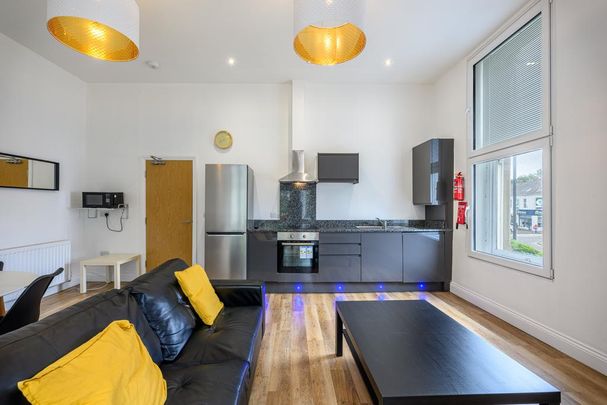 2 bedroom apartment to rent - Photo 1