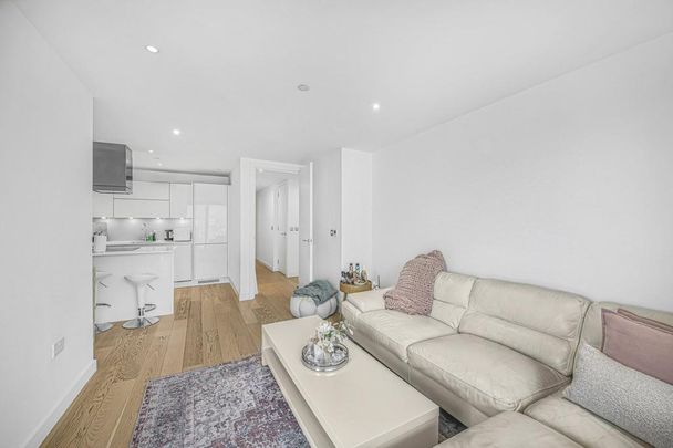 1 bedroom flat to rent - Photo 1