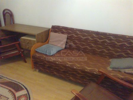 Apartament 3CD, Podu Ros- Tutora, cu CT - Fotografie 2