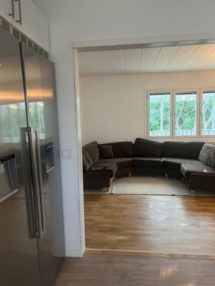 Ryavägen, Sollentuna - Photo 1