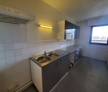 Location Appartement 3 pièces 68m² - Photo 2