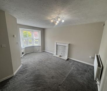 2 bedroom end of terrace house to rent - Photo 1