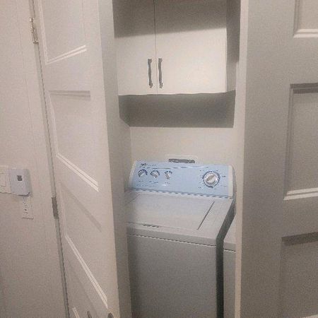 3 1/2 ***Libre Immédiatement*** - Photo 4