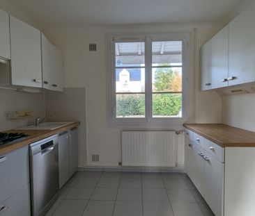 Location Maison 6 pièces 122m² - Photo 3