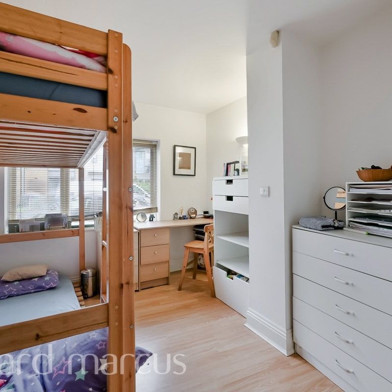 Park View Mews - Photo 1