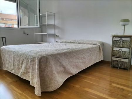 Carrer d'Antoni Suárez, Valencia, Valencian Community 46021 - Foto 2