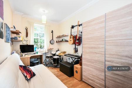 2 bedroom maisonette to rent - Photo 5