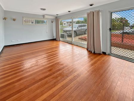 1/30 Bayford Street, 4075, Oxley Qld - Photo 2