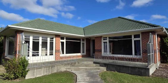 Fantastic Family Home in Burnside - Photo 3