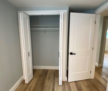 56 Dundas Street Unit 2, 2 bed, 1 bath - Photo 2