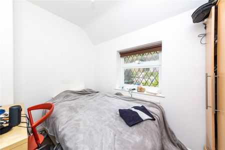 1 bedroom semi-detached house share to rent - Photo 2