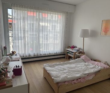 Location Appartement 5 pièces 137m² PARIS 16ème - Photo 6