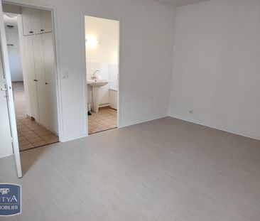 Location Appartement 2 pièces 46m² LUNERAY 76810 - Photo 4