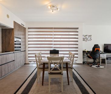 Modern appartement met terras in een doodlopende straat - Photo 4