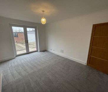 2 bedroom bungalow to rent - Photo 3