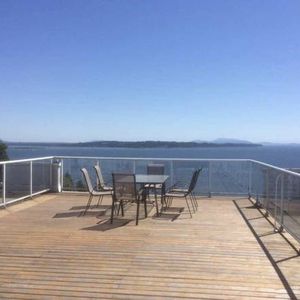 White Rock Stunning Ocean View One Bedroom Corner Unit Apartment - Photo 2