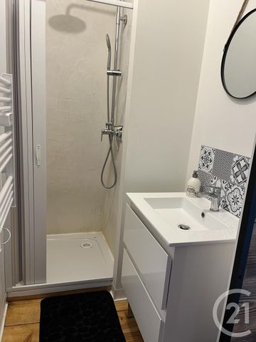 Location Appartement 1 pièce 18m² MONT DE MARSAN 40000 - Photo 2