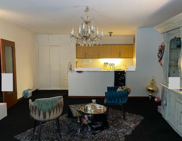 TRAUMHAFTE BALKONWOHNUNG NAHE SASELER MARKT SUCHT NACHMIETENDE - Photo 1