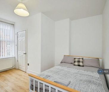 1 bedroom in a house share to rent - Photo 6