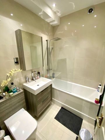 2 Bed Flat, Woodside Park Road, N12 - Photo 3