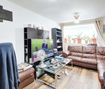 St Clement Close, Uxbridge, UB8 - Photo 1