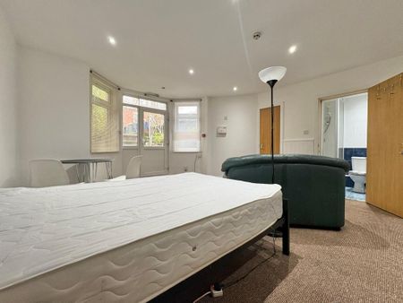 1 bedroom flat to rent - Photo 3