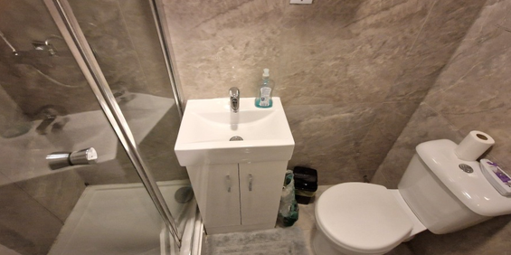 8 bedroom house share to rent - Photo 3
