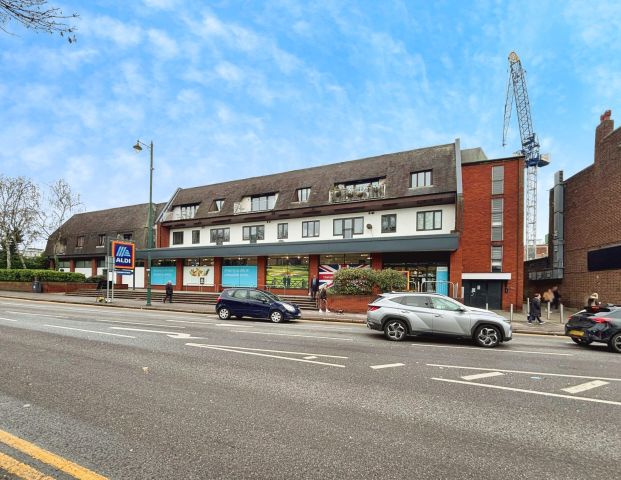 St Marys Lane, Upminster, RM14 - Photo 1