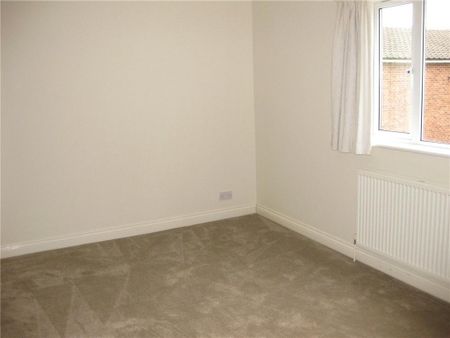 2 bedroom semi-detached house to rent - Photo 3