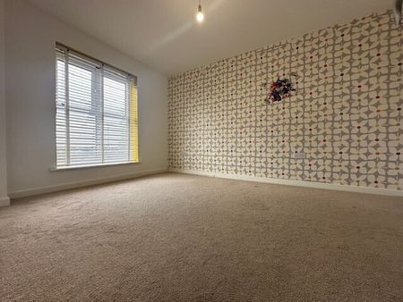 Eighteen Acre Drive, Bristol, Patchway - Photo 5