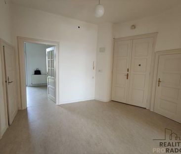 Pronájem bytu 3+1 120 m2 - Fotografie 1