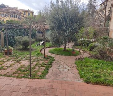 Private room in Via del Bronzino - Photo 1