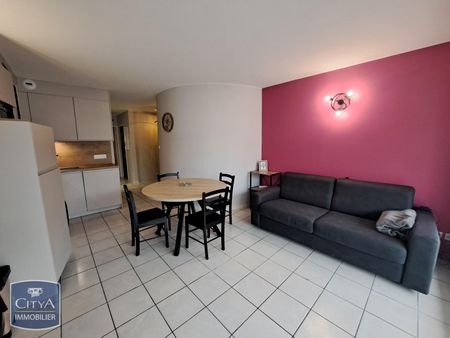 Location Appartement 3 pièces 55m² ROYAN 17200 - Photo 2