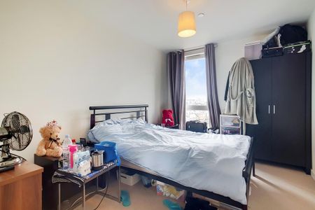 3 bedroom apartment to rent - Photo 4