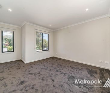 1/3 Churchill Avenue, CHADSTONE, VIC - Photo 6