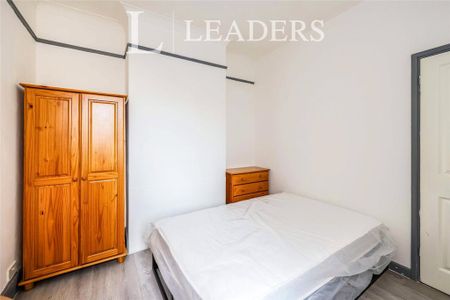 4 bedroom house to rent - Photo 3