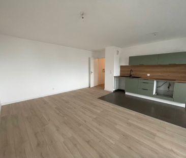 Location Appartement 3 pièces 67m² - Photo 6