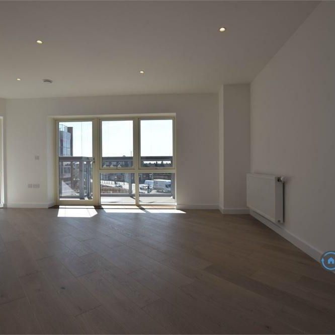 3 bedroom flat to rent - Photo 1