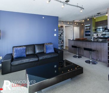 Condo in Downtown Vancouver, BC - Photo 3