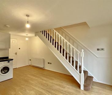 2 bedroom terraced house to rent - Photo 6