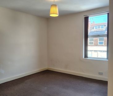 2 Bed Terraced House, Wollaton Road, NG9 - Photo 4