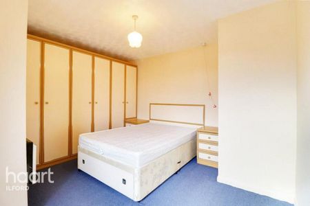 1 bedroom retirement property to rent - Photo 3