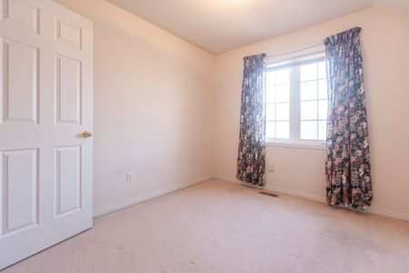 For Lease - 75 Rockgarden Trail, Brampton, Ontario - Photo 4