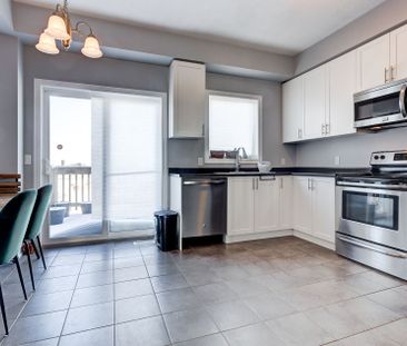 For Lease - 82 Bloom Crescent, Hamilton, Ontario - Photo 3