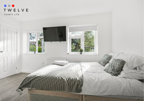 Studio to rent - Photo 1