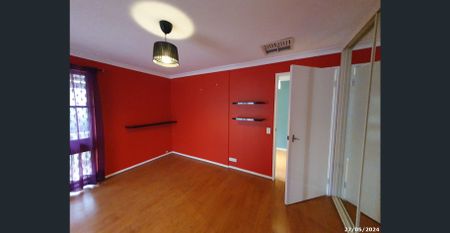 *** BIG LIVING AREA + NEAR SCHOOL, BUS, SHOPS *** - Photo 5