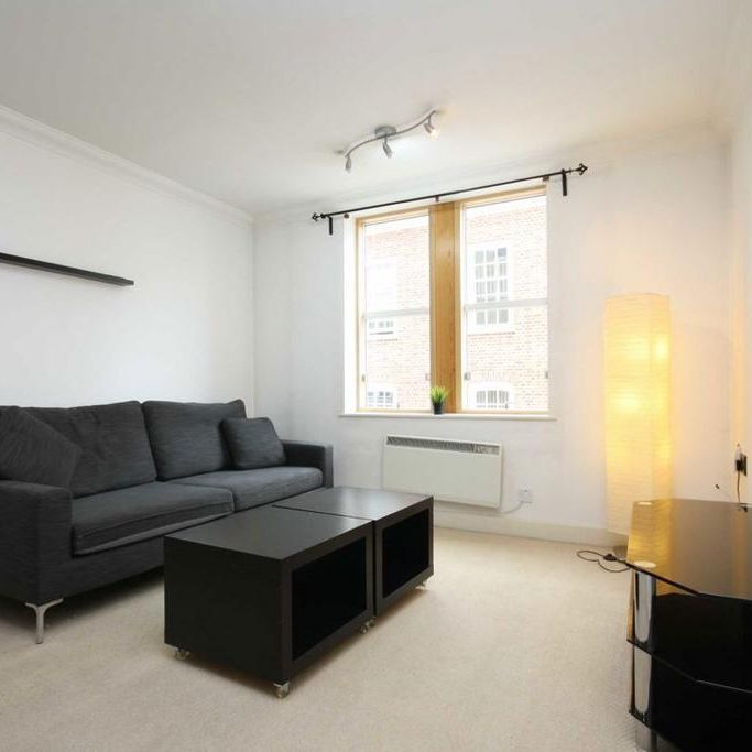 1 bedroom flat to rent - Photo 1
